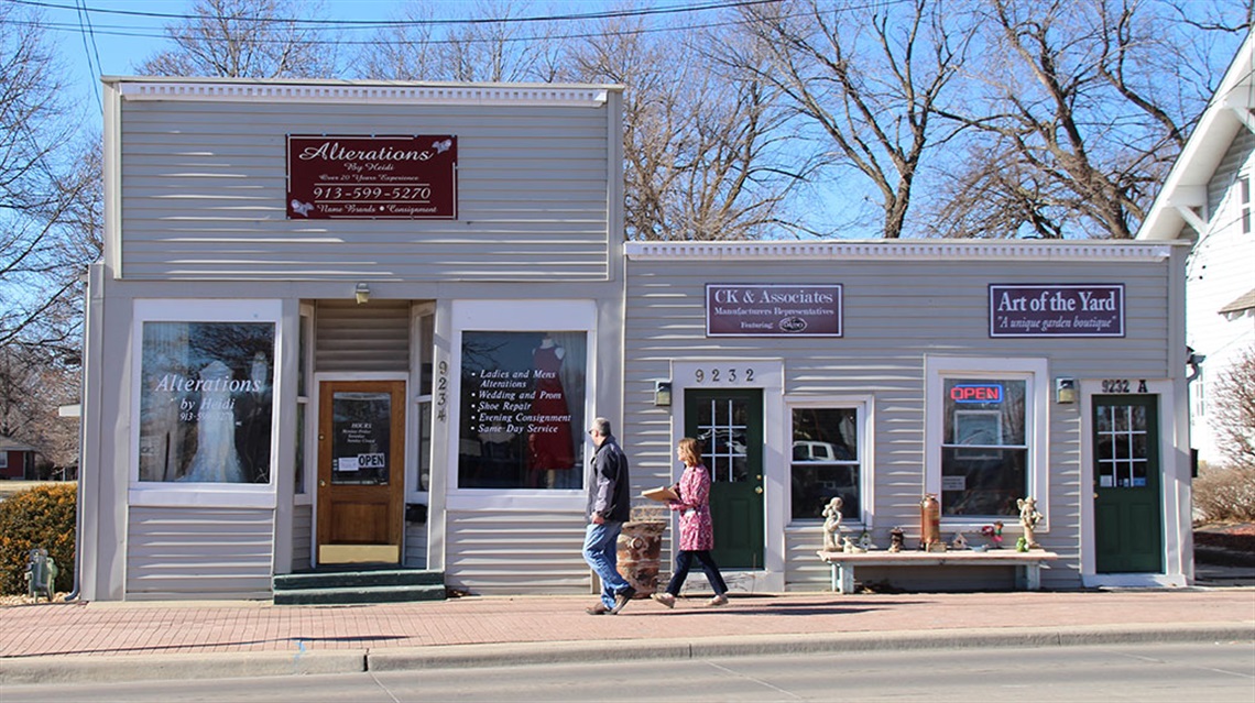 storefronts in historic Old Town Lenexa